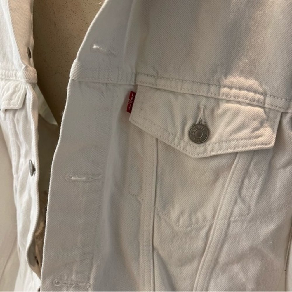Levi's Men's White Out Trucker Jean Jacket Size Medium Cotton Long Sleeve - Picture 2 of 6